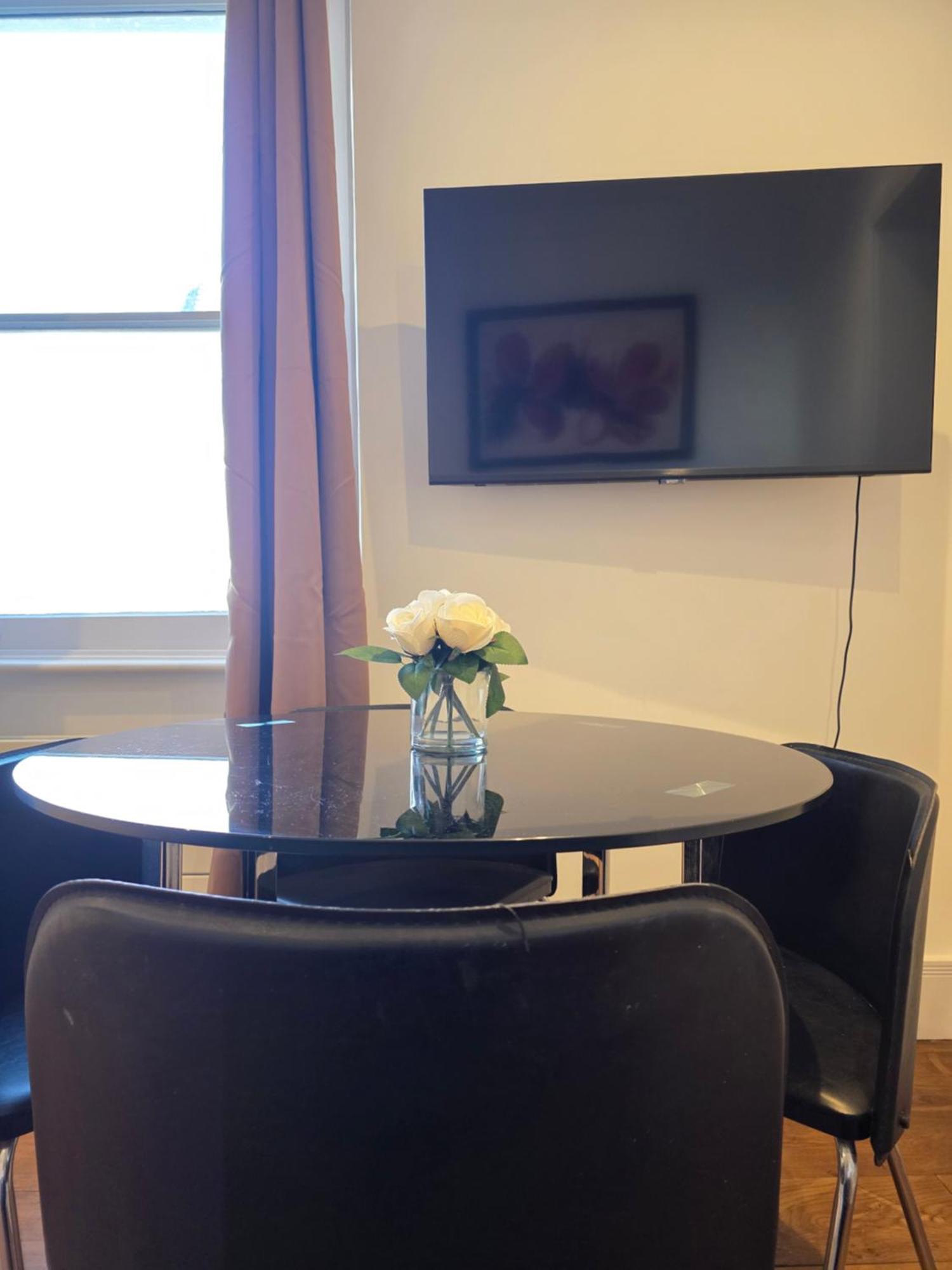 Charming 2 Bedroom Flat In Paddington Londen Buitenkant foto