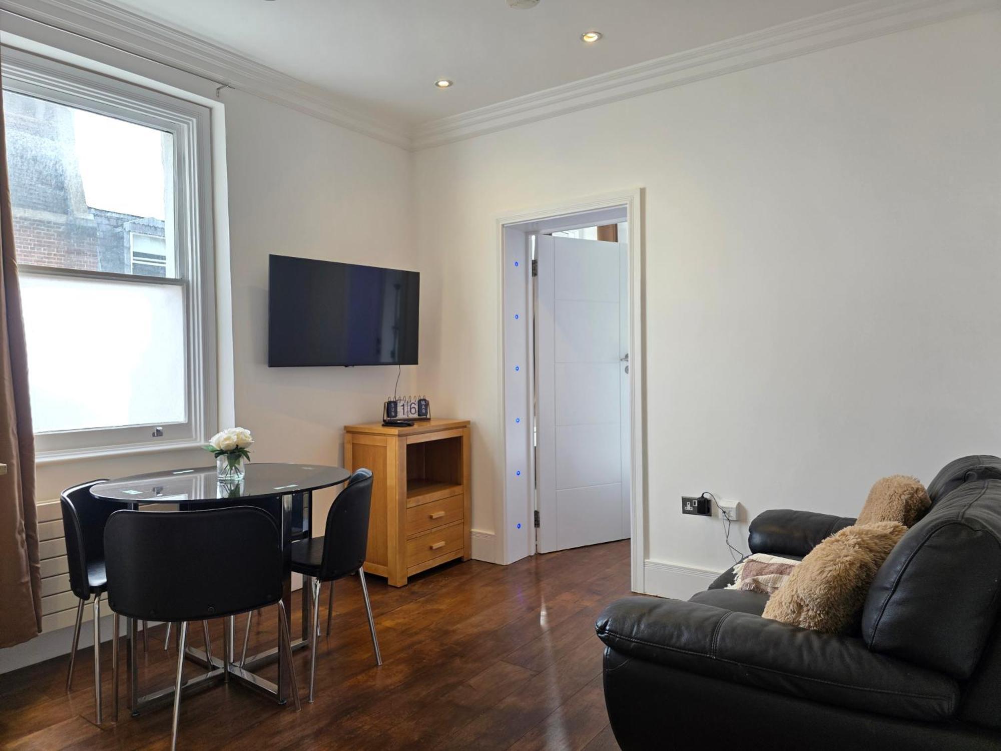Charming 2 Bedroom Flat In Paddington Londen Buitenkant foto